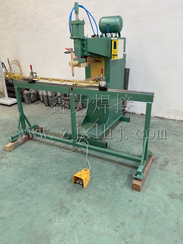 ���(d��ng)�����c(di��n)��͹�����C(j��)ϵ��