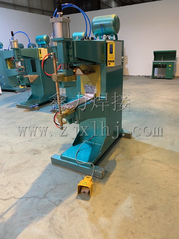 ���(d��ng)�����c(di��n)��͹�����C(j��)