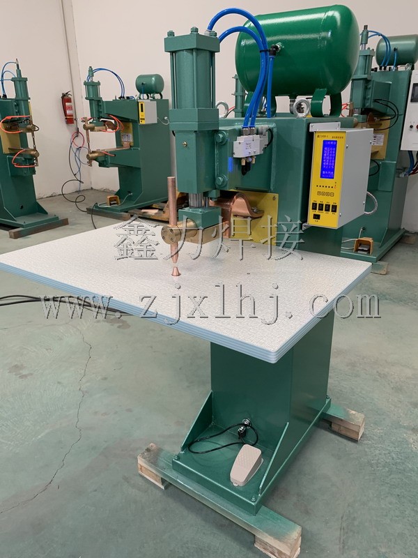 ���(d��ng)�����c(di��n)��͹�����C(j��)